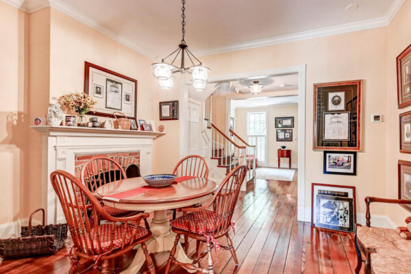 011-026-Dining Room-2048x1536